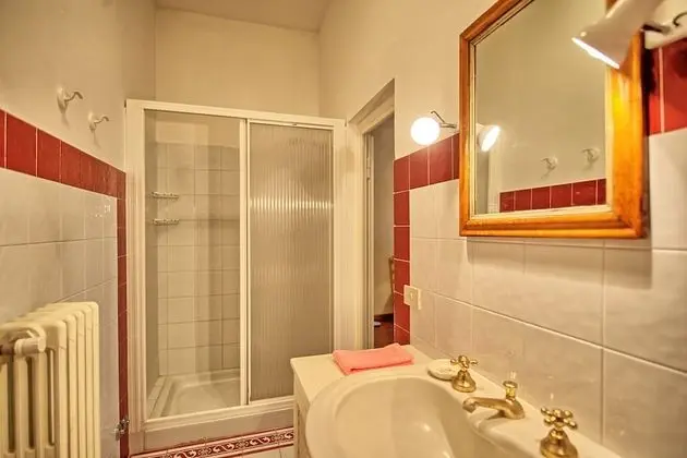 Apart Daire, 5 Yatak Odası, Engellilere Uygun (Sabina 1)