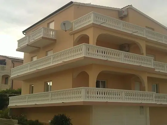 Apart Daire (Sabina - parking - A3(2+2))