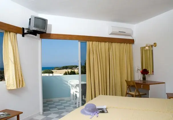 1 Çift Kişilik Veya 2 Tek Kişilik Yatak Garden View