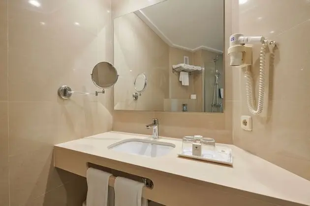 Standard Tek Büyük Yataklı Oda, Balkon