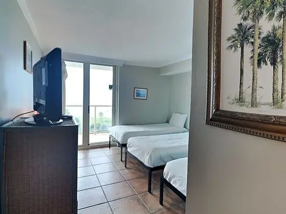 Daire, Birden Çok Yatak, Balkon, Okyanus Manzaralı (#5E)