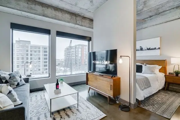 Daire, 1 Büyük (Queen) Boy Yatak ve Çekyat, Balkon, Şehir Manzaralı