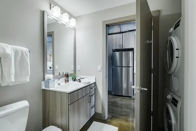 Daire, 1 Büyük (Queen) Boy Yatak ve Çekyat, Balkon, Şehir Manzaralı