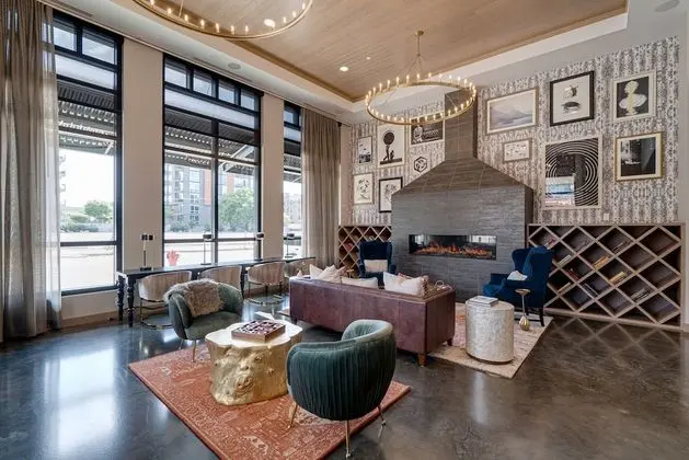 Daire, 1 Büyük (Queen) Boy Yatak ve Çekyat, Balkon, Şehir Manzaralı