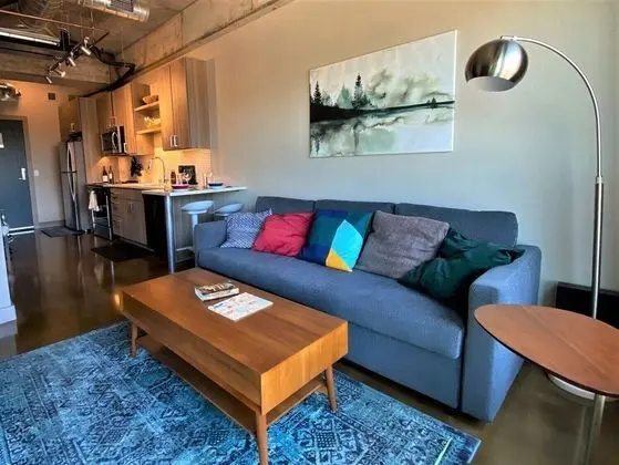 Daire, 1 Büyük (Queen) Boy Yatak ve Çekyat, Balkon, Şehir Manzaralı