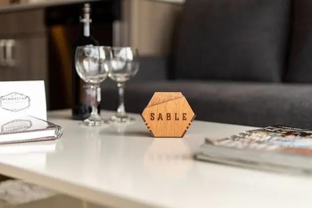 Daire, 1 Büyük (Queen) Boy Yatak ve Çekyat, Balkon, Şehir Manzaralı