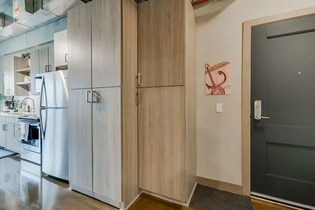 Daire, 1 Büyük (Queen) Boy Yatak ve Çekyat, Balkon, Şehir Manzaralı