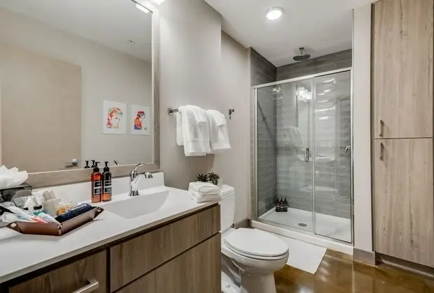 Daire, 1 Büyük (Queen) Boy Yatak ve Çekyat, Balkon, Şehir Manzaralı