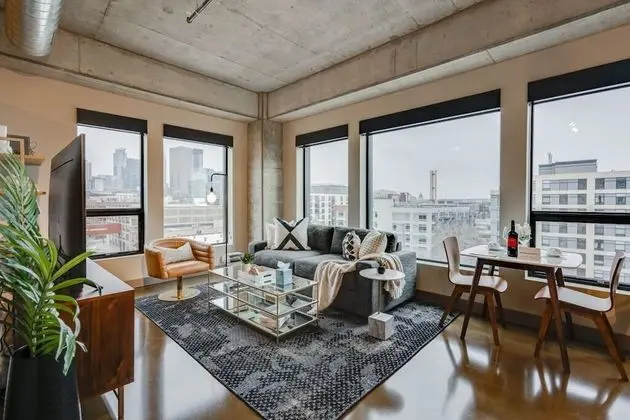 Daire, 1 Büyük (Queen) Boy Yatak ve Çekyat, Balkon, Şehir Manzaralı