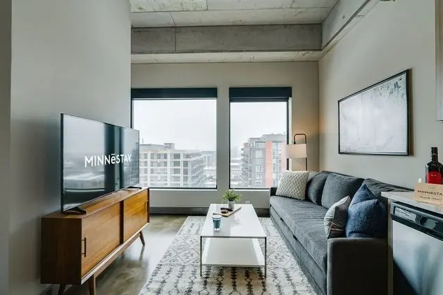 Daire, 1 En Büyük (King) Boy Yatak ve Çekyat, Veranda, Şehir Manzaralı
