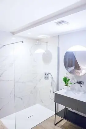 Superior Tek Büyük Yataklı Oda, 1 Büyük (Queen) Boy Yatak, Şehir Manzaralı