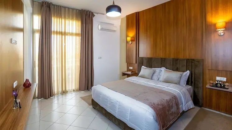 Grand Apart Daire, Şehir Manzaralı