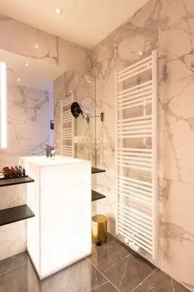 Sablon Mansion Suite