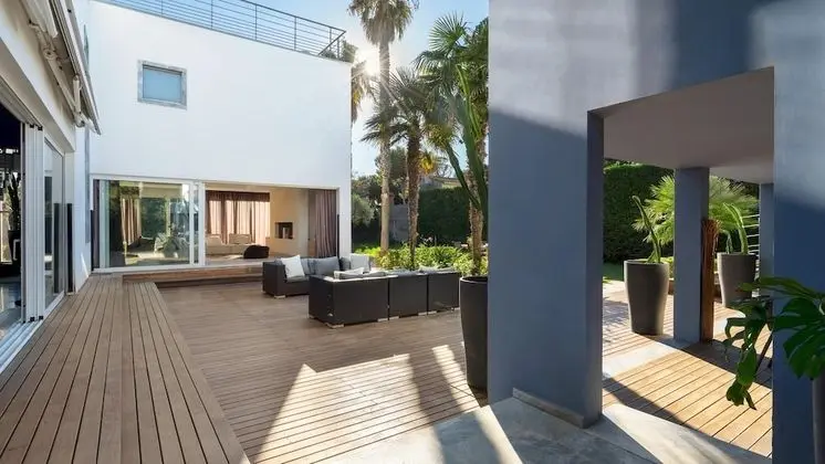 Villa