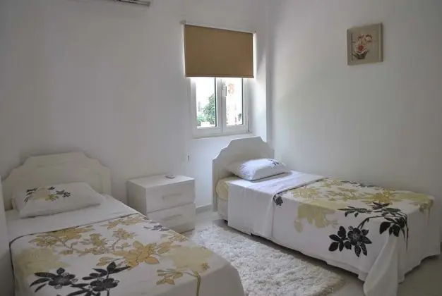 Villa, Sigara İçilmez