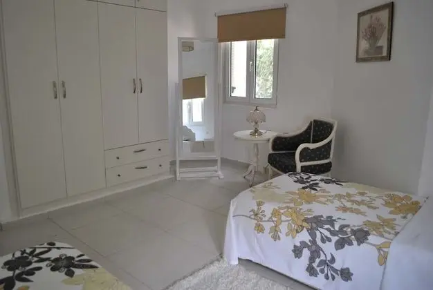 Villa, Sigara İçilmez
