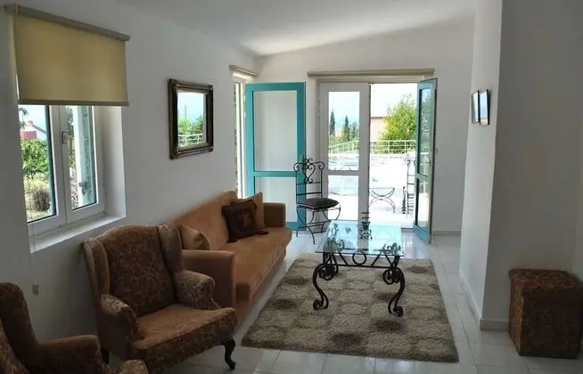 Villa, Sigara İçilmez