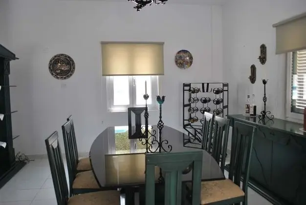 Villa, Sigara İçilmez
