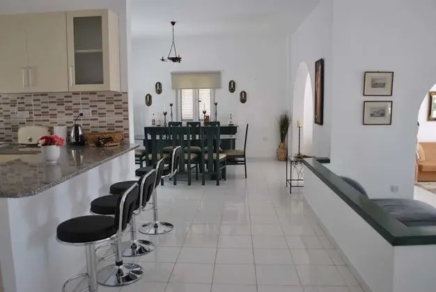 Villa, Sigara İçilmez