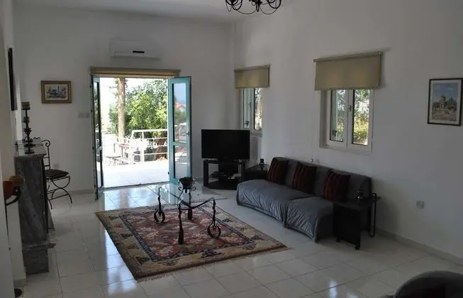 Villa, Sigara İçilmez