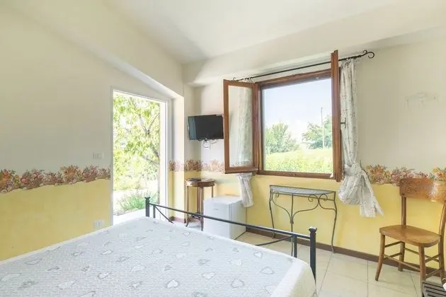 Basic Tek Büyük Yataklı Oda