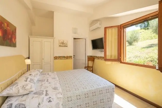 Basic Tek Büyük Yataklı Oda