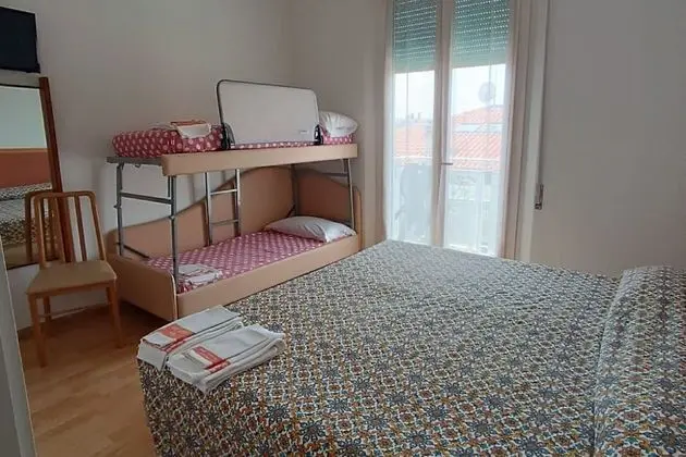 Standard Dört Kişilik Oda