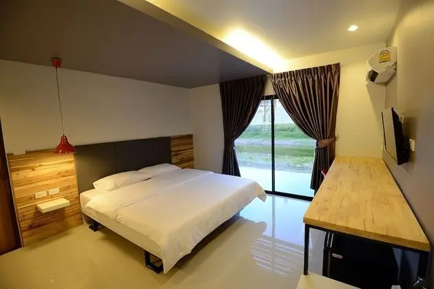 Deluxe Room with Balcony