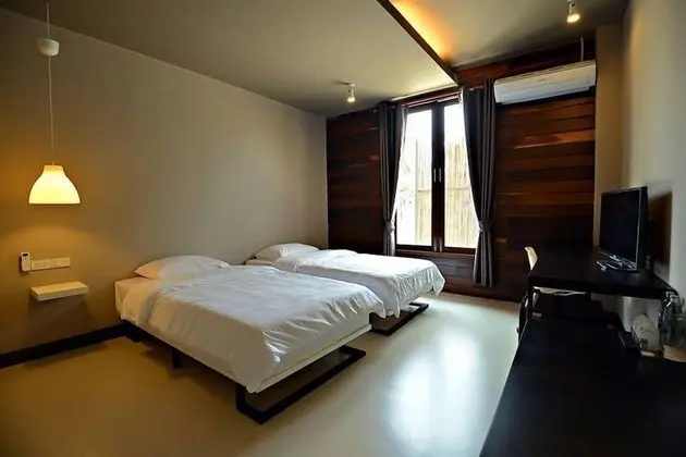 Standard Twin Bed