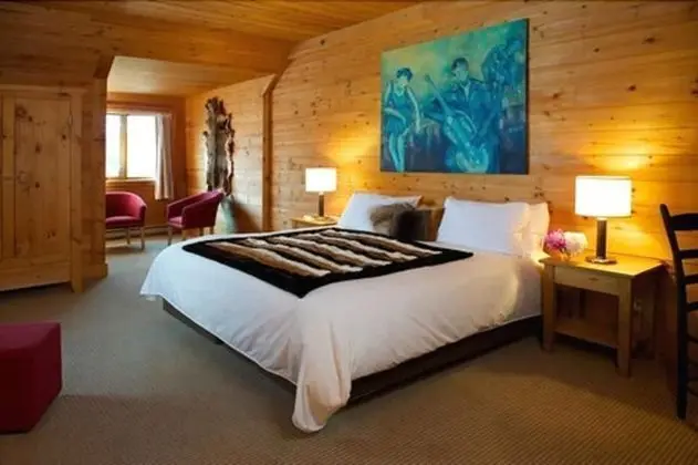 Oda, 1 Büyük (Queen) Boy Yatak