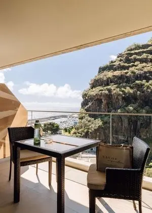 Side Ocean Room