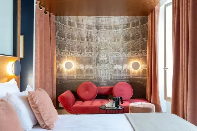 Deluxe Tek Büyük veya İki Ayrı Yataklı Oda