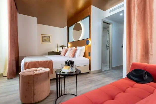 Deluxe Tek Büyük veya İki Ayrı Yataklı Oda