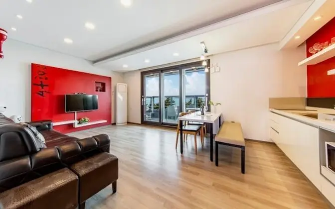 Oda (Room 201 (Ocean View))