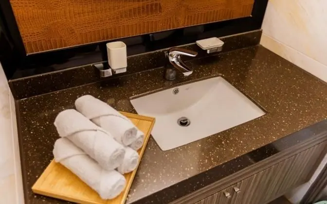 Oda (Room 201 (Ocean View))