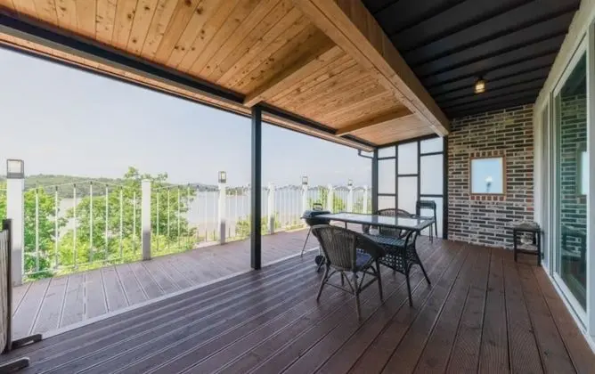 Oda (Room 102 (Ocean View))