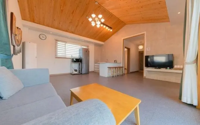 Oda (Room 103 (Ocean View Group))