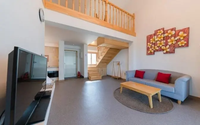 Oda (Room 201 (Ocean View Duplex))