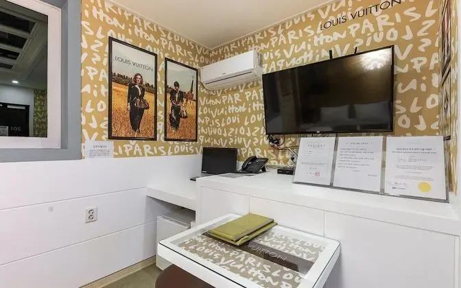 Oda (Drive-in - Breakfast is provided (Net)