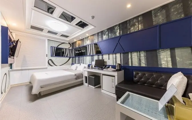 Oda (Standard - Breakfast (Netflix availab)