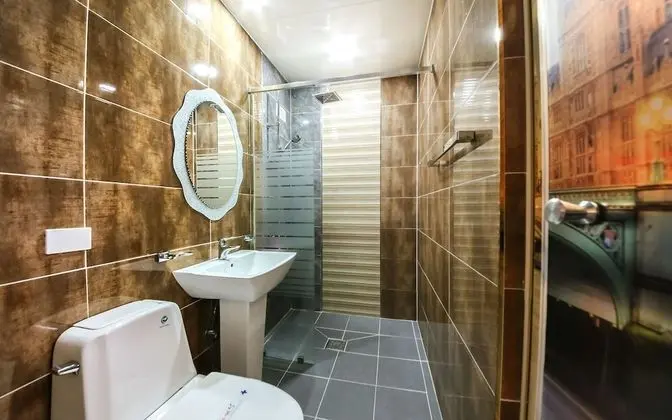 Oda (Standard - Breakfast (Netflix availab)