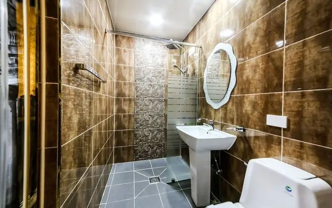 Oda (Standard - Breakfast (Netflix availab)