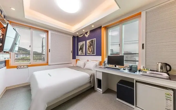 Oda (Standard - Breakfast (Netflix availab)