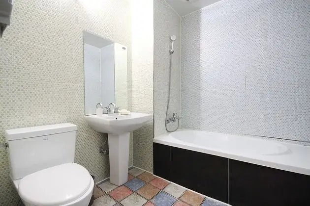 Oda (Semi deluxe room (net Netflix availab)