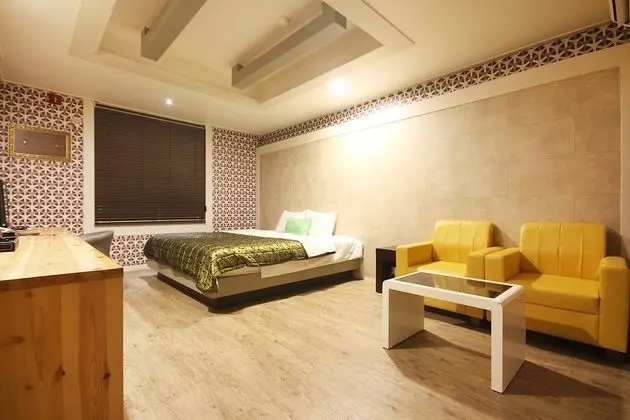 Oda (VIP room (net Netflix available))