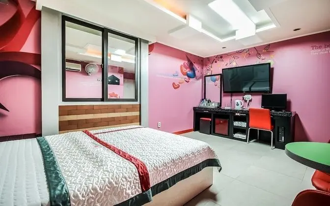 Oda (Special Room (Netflix))