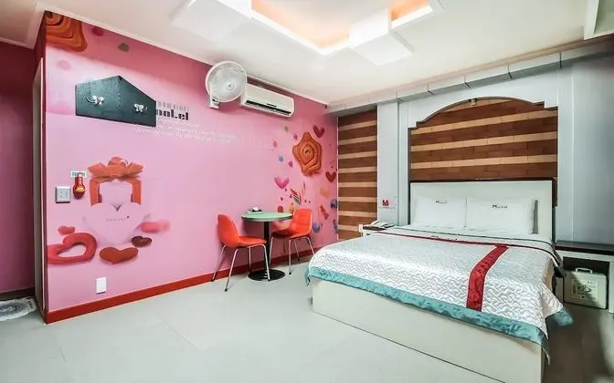 Oda (Special Room (Netflix))