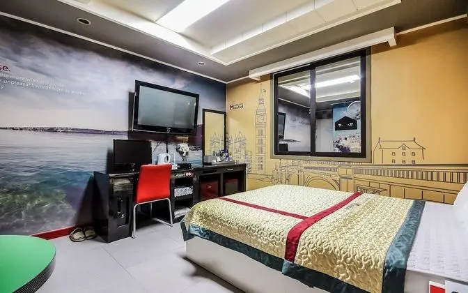 Oda (Standard room (Netflix available))