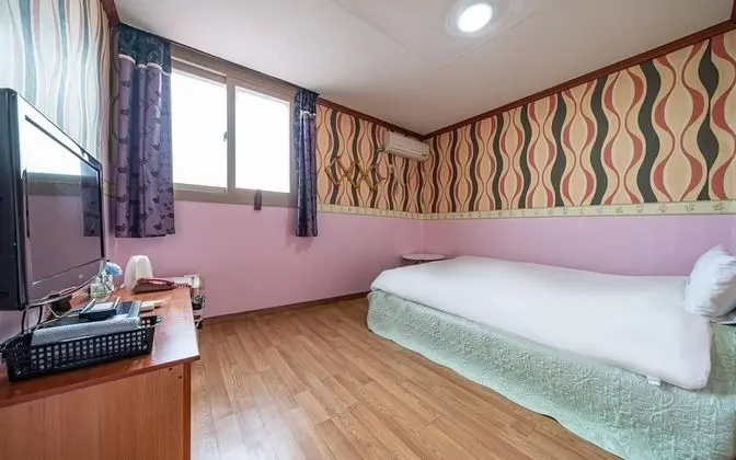 Oda (Standard Room)