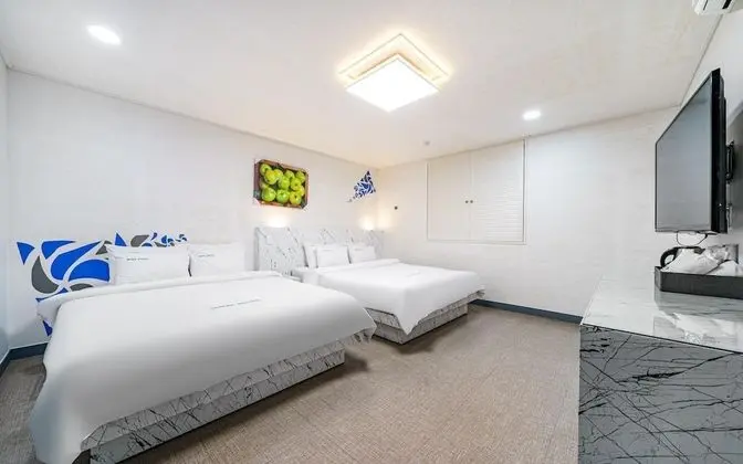 Oda (Deluxe (Double Single Ondol/Two Room))